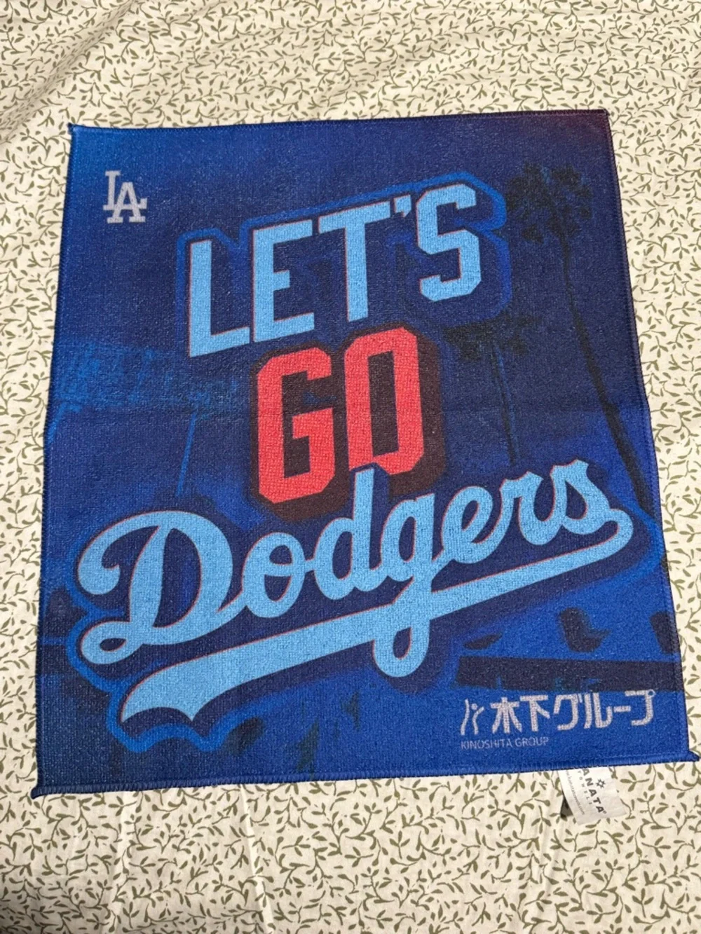 'Let's Go Dodgers', Championship Game 4 Rally Towel